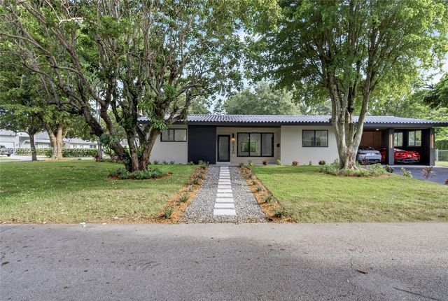 8230 SW 117th Terrace, Miami, FL 33156