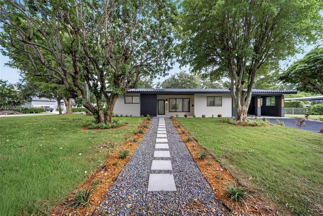 8230 SW 117th Terrace, Miami, FL 33156