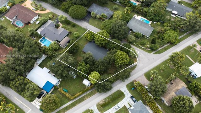 8230 SW 117th Terrace, Miami, FL 33156