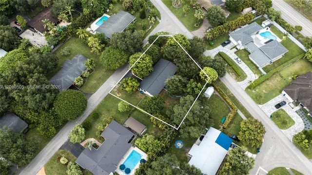 8230 SW 117th Terrace, Miami, FL 33156