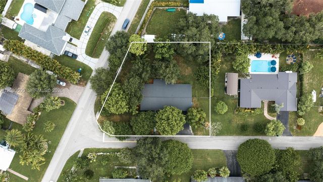 8230 SW 117th Terrace, Miami, FL 33156
