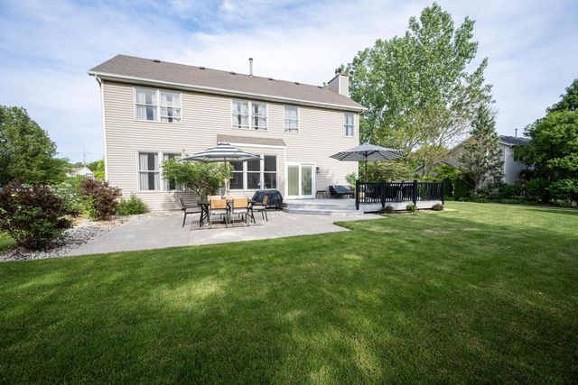 10676 32nd AVENUE, Pleasant Prairie, WI 53158