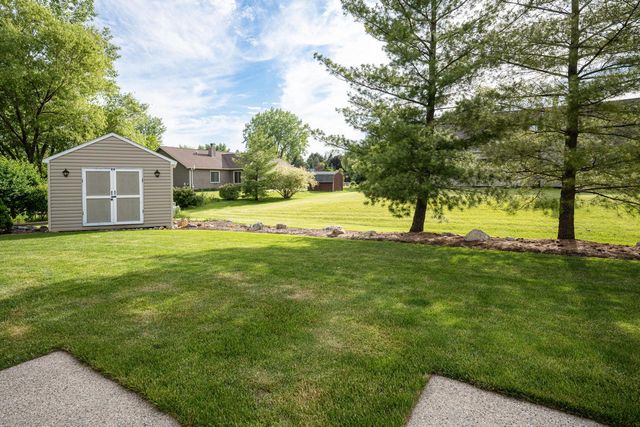 10676 32nd AVENUE, Pleasant Prairie, WI 53158