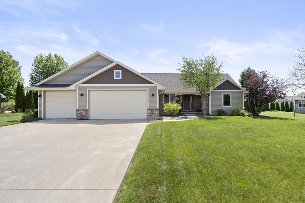 W7133 ENGLEWOOD DRIVE, Greenville, WI 54942
