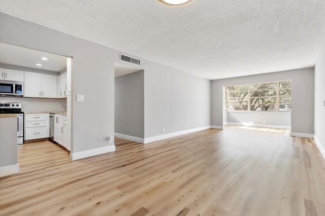 6500 Cypress Road 211, Plantation, FL 33317