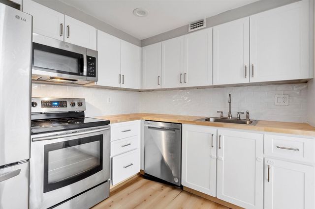 6500 Cypress Road 211, Plantation, FL 33317