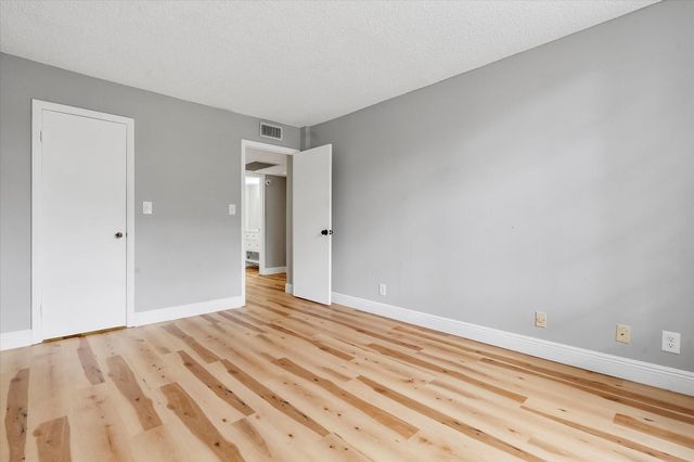 6500 Cypress Road 211, Plantation, FL 33317