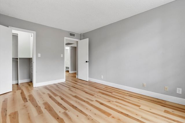 6500 Cypress Road 211, Plantation, FL 33317