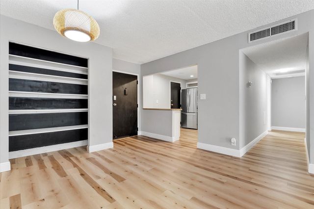 6500 Cypress Road 211, Plantation, FL 33317