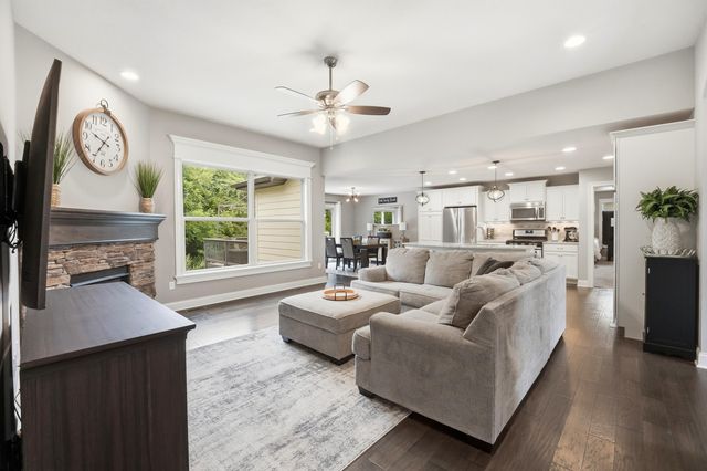 705 RUTLAND DR, Columbia, MO 65203