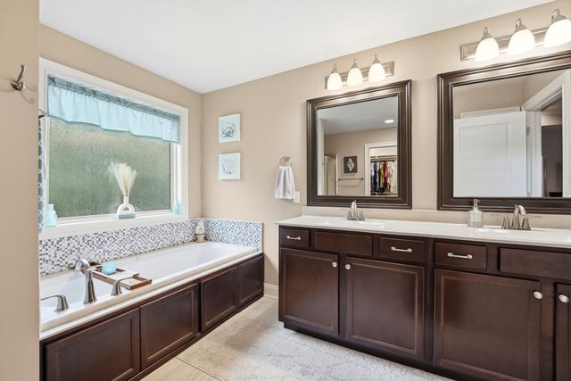 705 RUTLAND DR, Columbia, MO 65203