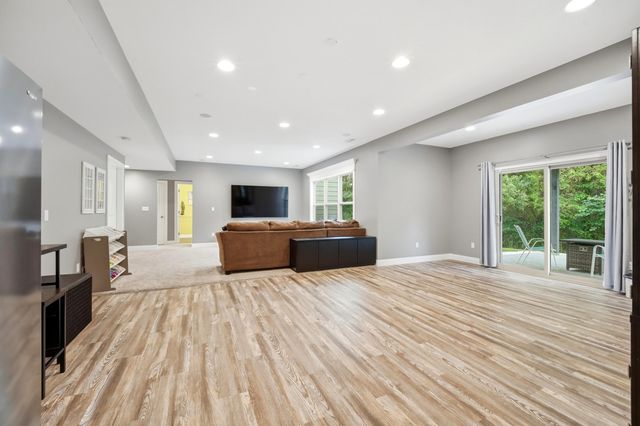 705 RUTLAND DR, Columbia, MO 65203