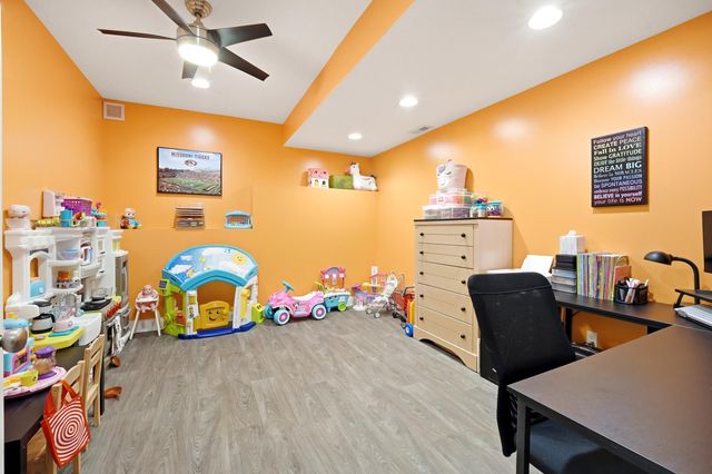 705 RUTLAND DR, Columbia, MO 65203