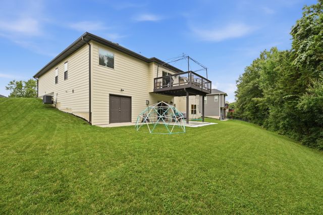 705 RUTLAND DR, Columbia, MO 65203