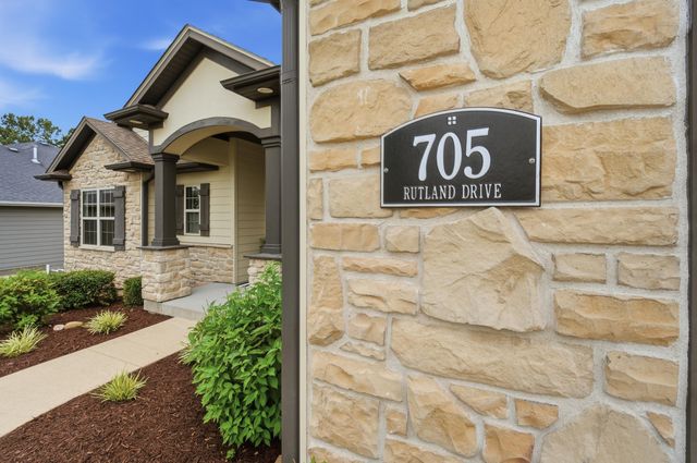 705 RUTLAND DR, Columbia, MO 65203