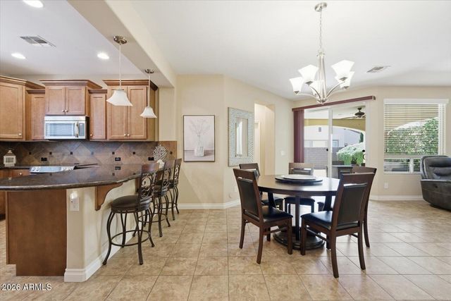 557 E LADDOOS Avenue, San Tan Valley, AZ 85140