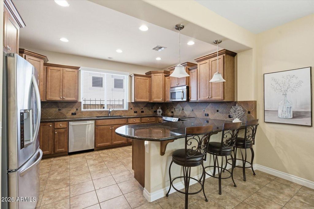 Image 11 of property listing at 557 E LADDOOS Avenue, San Tan Valley, AZ 85140