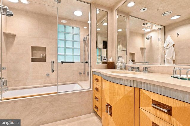 816 OLD GULPH RD, Bryn Mawr, PA 19010