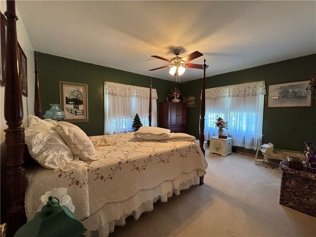 222 Chestnut Street, Kane Boro, PA 16735