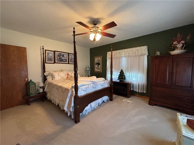 222 Chestnut Street, Kane Boro, PA 16735