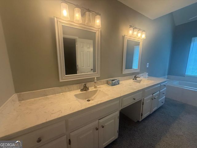 2031 Lakewood Circle, Grayson, GA 30017