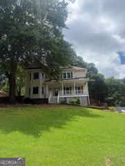2031 Lakewood Circle, Grayson, GA 30017
