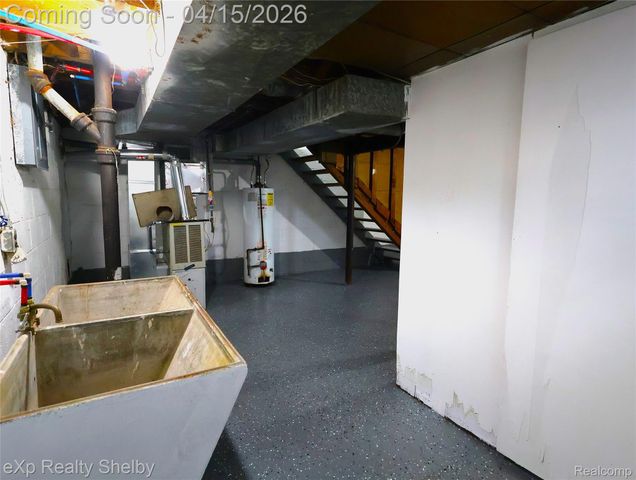 18432 Greenfield Road, Detroit, MI 48235