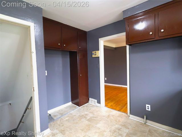 18432 Greenfield Road, Detroit, MI 48235