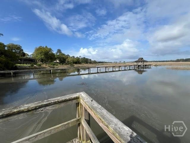 9563 Whitefield Avenue, Savannah, GA 31406