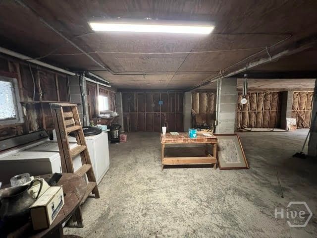 9563 Whitefield Avenue, Savannah, GA 31406