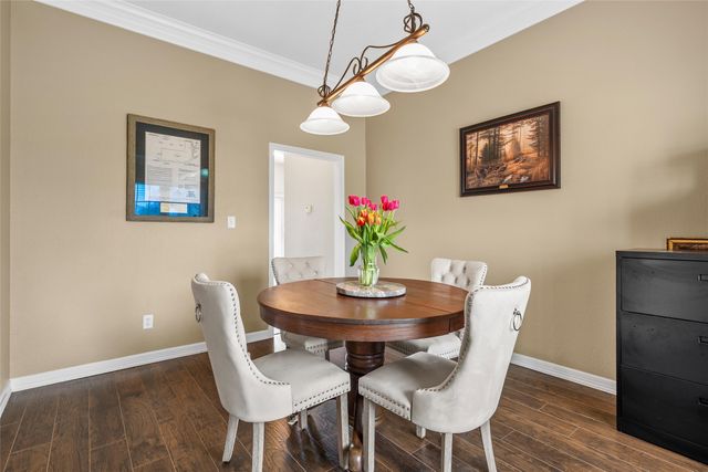 275 N Quail Run Drive, West, TX 76691