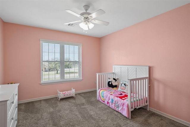 275 N Quail Run Drive, West, TX 76691