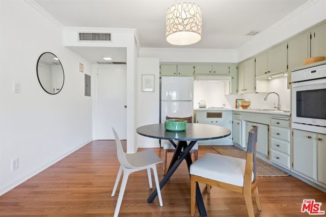 3407 Huxley Street 36, Los Angeles, CA 90027