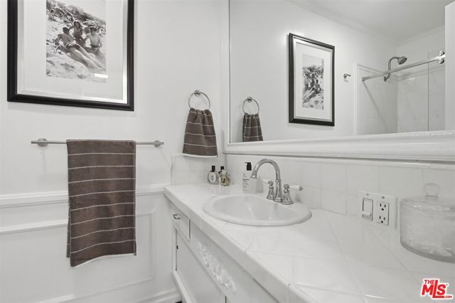 3407 Huxley Street 36, Los Angeles, CA 90027
