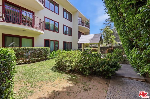 3407 Huxley Street 36, Los Angeles, CA 90027