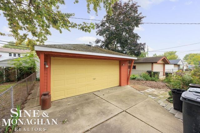 22522 Harper Lake Ave Street, Saint Clair Shores, MI 48080