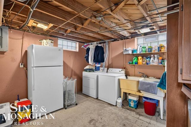 22522 Harper Lake Ave Street, Saint Clair Shores, MI 48080