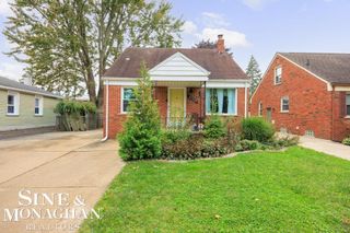 22522 Harper Lake Ave Street, Saint Clair Shores, MI 48080