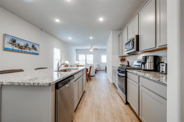 8026 Peppercorn Street, Magnolia, TX 77354