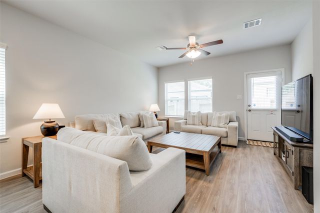 8026 Peppercorn Street, Magnolia, TX 77354