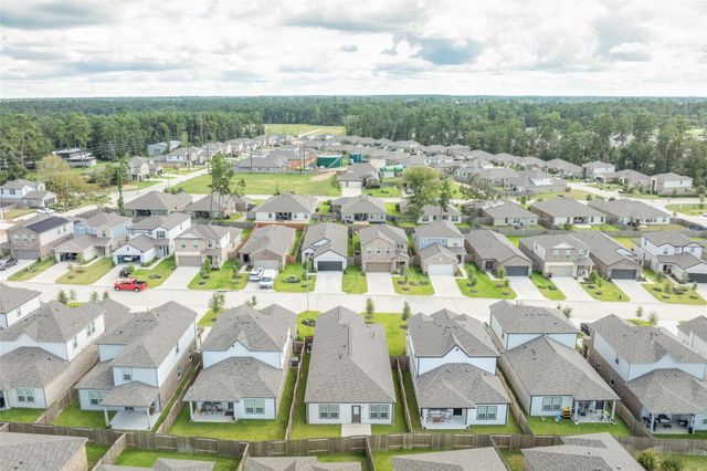 8026 Peppercorn Street, Magnolia, TX 77354