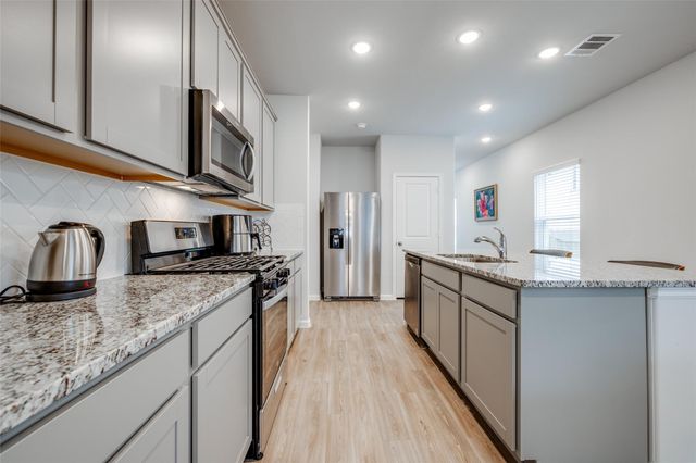 8026 Peppercorn Street, Magnolia, TX 77354