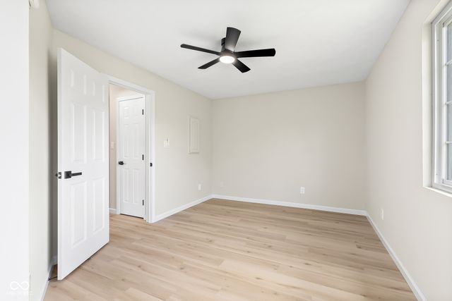 2593 Chaucer Drive, Columbus, IN 47201