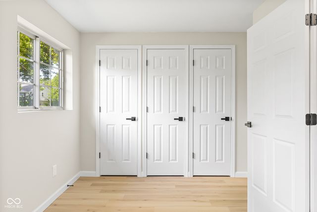 2593 Chaucer Drive, Columbus, IN 47201