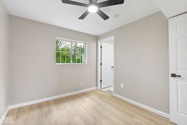 2593 Chaucer Drive, Columbus, IN 47201