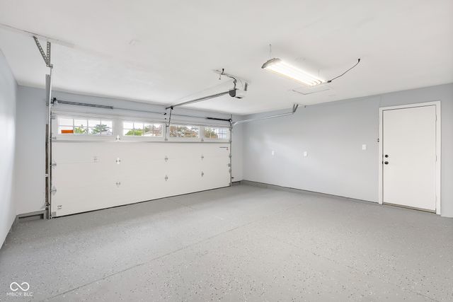 2593 Chaucer Drive, Columbus, IN 47201