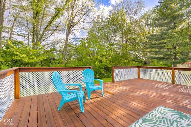 2593 Chaucer Drive, Columbus, IN 47201