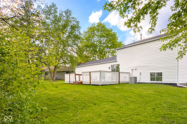 2593 Chaucer Drive, Columbus, IN 47201