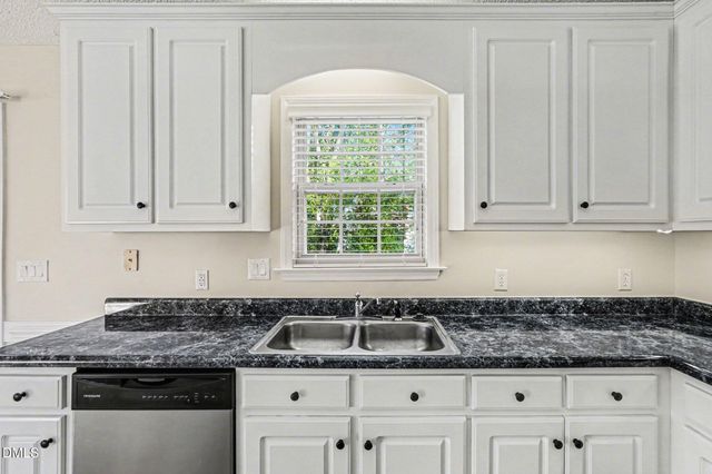 284 Dullis Circle, Garner, NC 27529