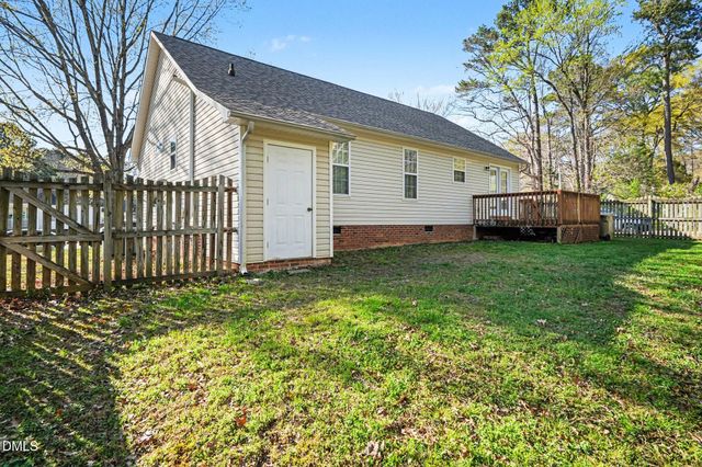 284 Dullis Circle, Garner, NC 27529